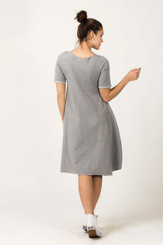  Sukienka Model Nadia 6 Light Grey - Tessita 