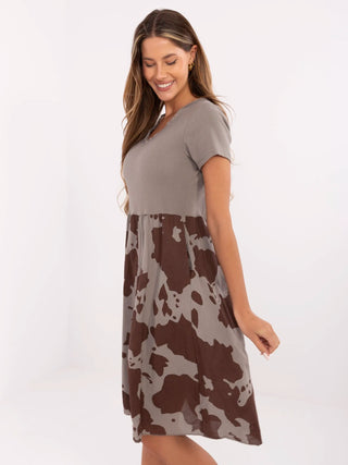 Sukienka-DHJ-SK-253701.80-ciemny bezowy