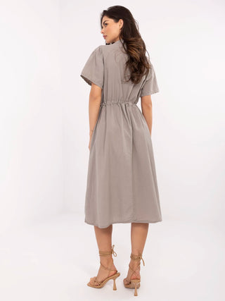 Sukienka-MI-SK-109898.68-ciemny bezowy