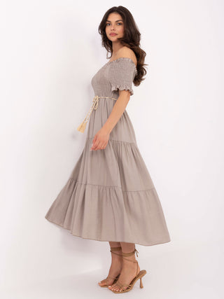 Sukienka-MI-SK-A2609.96-ciemny bezowy