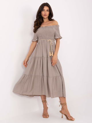 Sukienka-MI-SK-A2609.96-ciemny bezowy