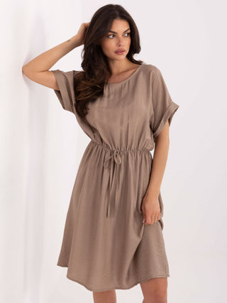 Sukienka-MI-SK-A63751.67-ciemny bezowy