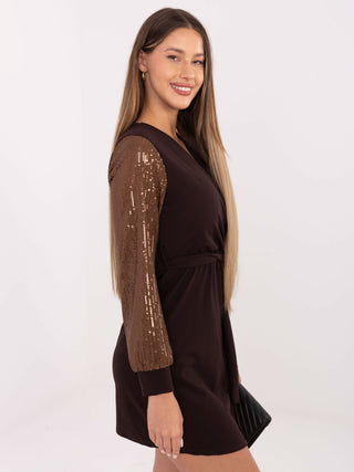 Sukienka-MI-SK-67634.99-ciemny brązowy
