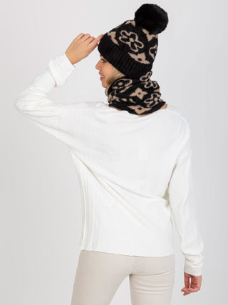 Czapka-AT-CZ-CM-317.85-czarno-beżowy