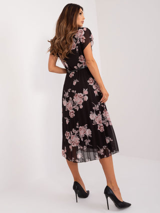 Sukienka-DHJ-SK-8839-11.22-czarno-różowy