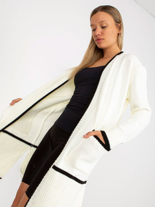 Sweter-LC-SW-0340.42P-biało-czarny