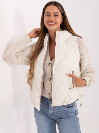 Kamizelka-MBM-KZ-2502.27-ecru