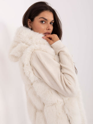 Kamizelka-AT-KZ-2379.96P-ecru