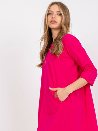 Sukienka-RV-SK-6274.36P-fuksjowy