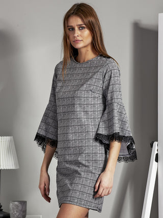 Sukienka-MI-SK-17331.91-czarno-biały
